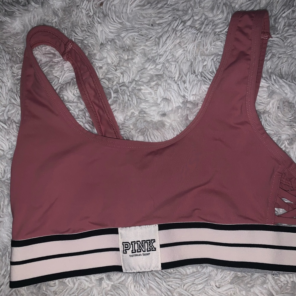 Pink vs bra
